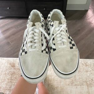 White/Black Checkerboard Old Skool Vans